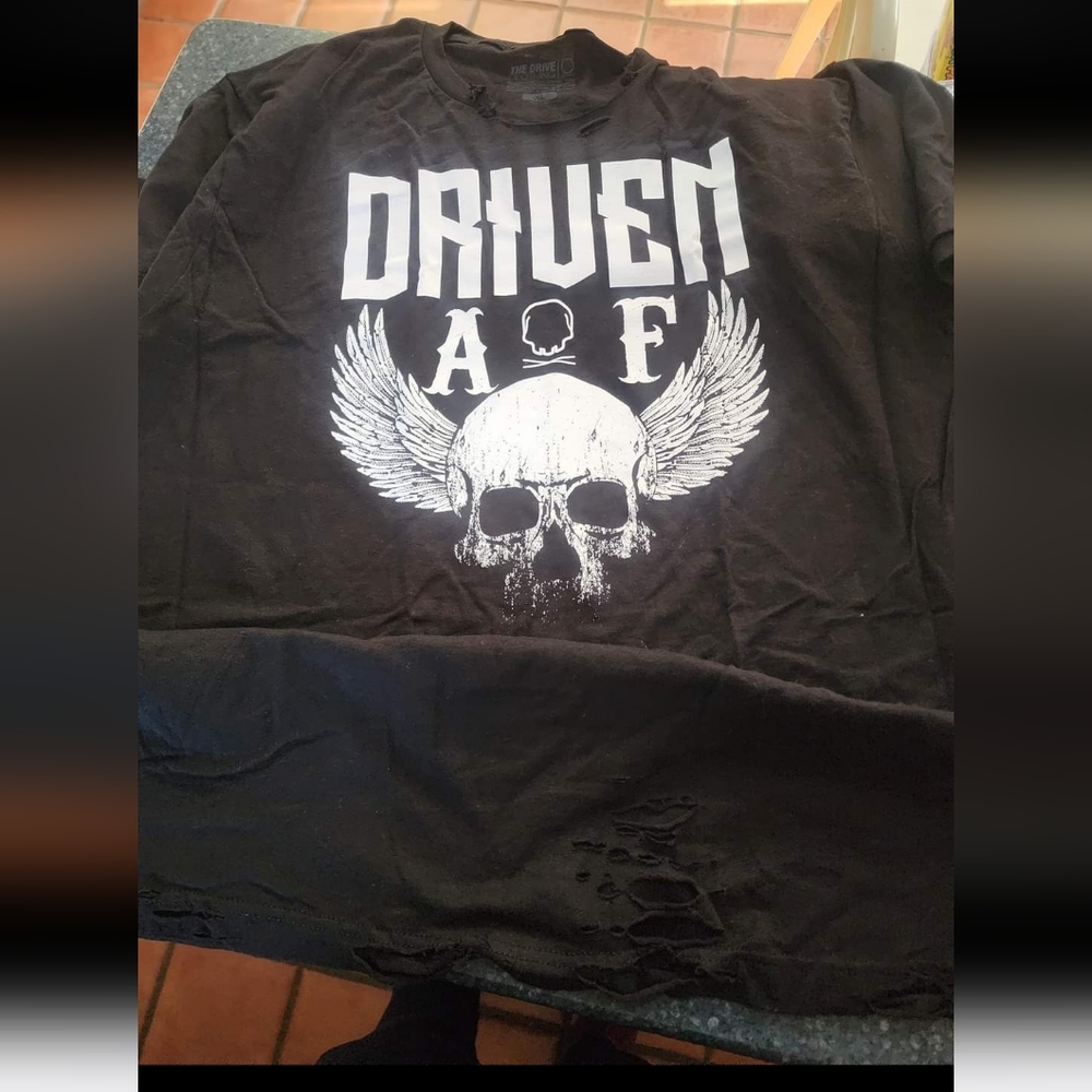 Mens XL black/white tshirt new without tags slightly deconstructed, plain back.